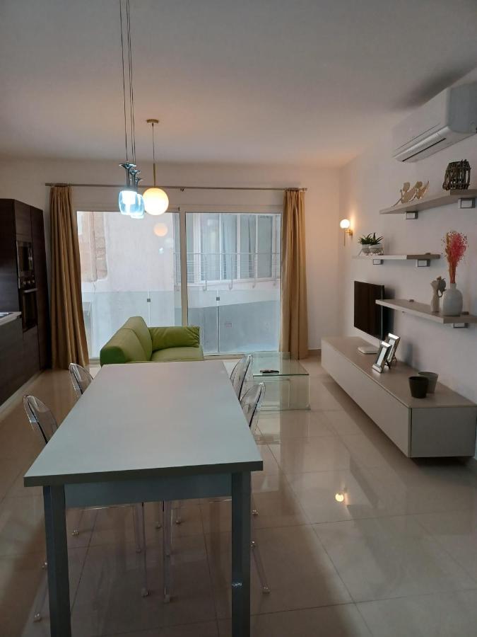 Sliema Apartment Close To Beach ภายนอก รูปภาพ