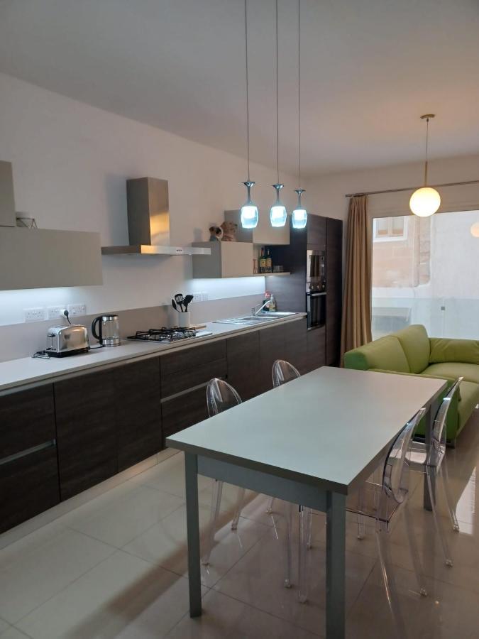 Sliema Apartment Close To Beach ภายนอก รูปภาพ
